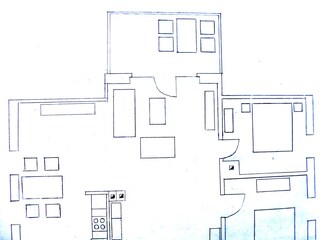 Balkon, Wohnbereich, Diele, kleines Schlafzimmer