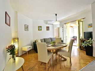 Living room/Dining room