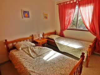 Schlafzimmer 2