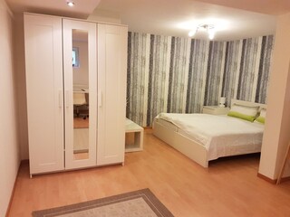 Schlafzimmer UG