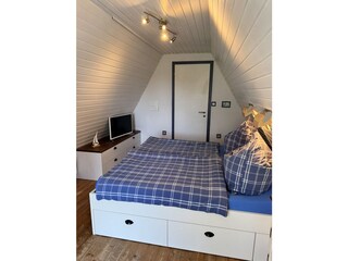 Schlafzimmer mit Doppelbett (160 x 200)