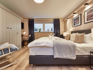 Schlafzimmer 4