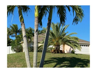 Außenaufnahme Villa mit viel Privatshäre