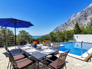 Casa de vacaciones "Sergio con piscina y vista al mar" - Baska Voda - image1