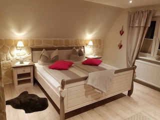Schlafzimmer 1