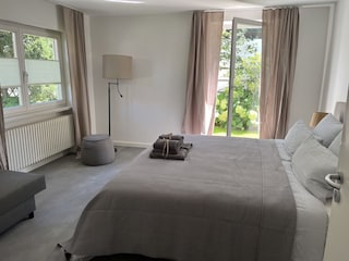 Schlafzimmer1