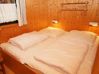 Schlafzimmer I: mit Doppelbett