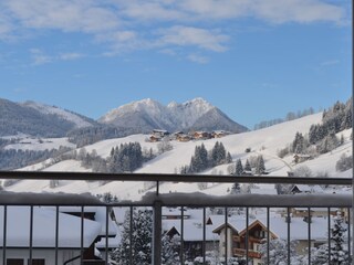 Blick von der Dachterrasse zum Gratlspitz