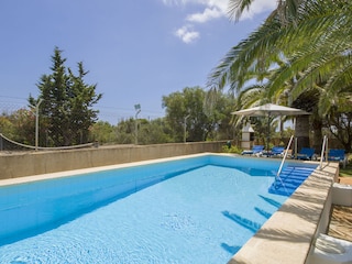 gemütlich mit privatem Pool