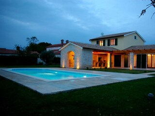 Villa Anita with pool in Hrboki - wiibuk.com