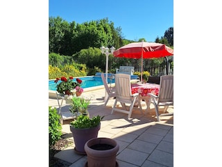 Sitzgruppe Poolbereich
