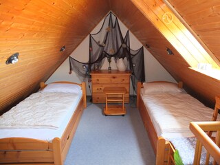 Schlafzimmer 2