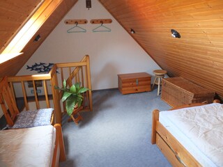 Schlafzimmer 2