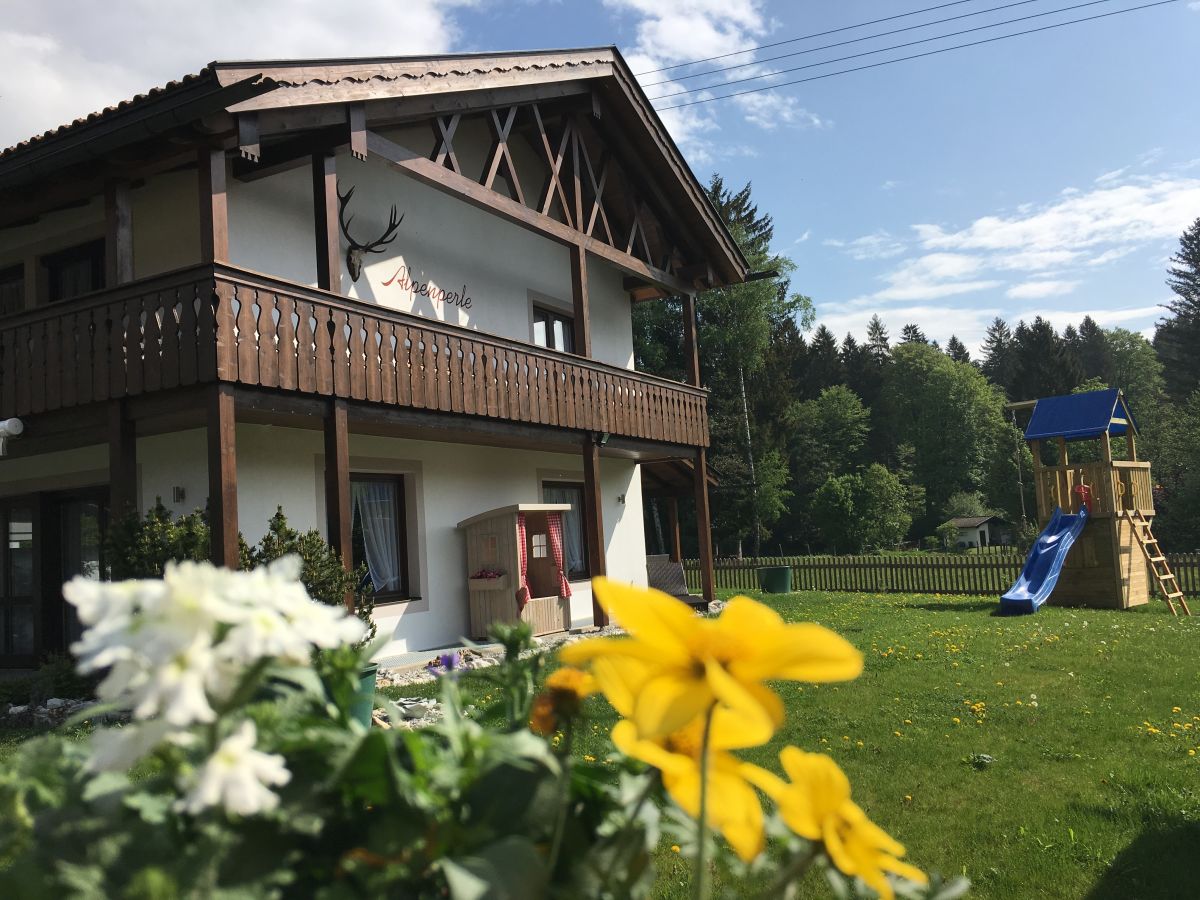 Ferienhaus Alpenperle mit Spielplatz für Kinder