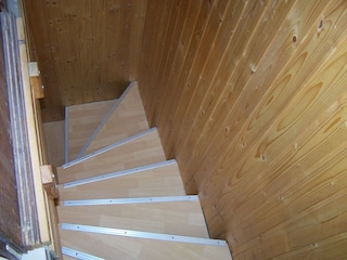 Treppe zum Schlafzimmer2