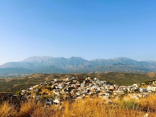 Kamilari