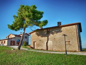 Landhaus Wohnung auf einem Bauernhof mit Schwimmbad und Aktivitäten - Camino - image1