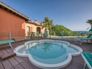 Gîte Appartement dans une ferme avec piscine et activités - Chemin - image1