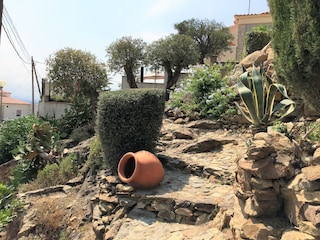 Garten und Aufgang zurm Apartment