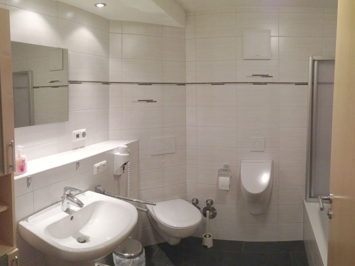 Ferienwohnung 2 Residenz Rugenbarg, Duhnen, Herr Michael Meyer