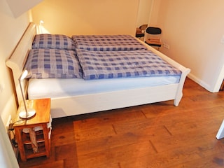 2.OG. Doppelbett 210x180 cm