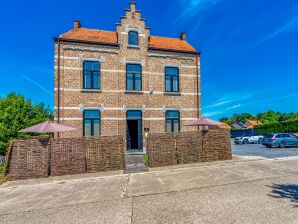 Holiday house Luxurious holiday home in Heers with terrace - Tongeren - image1