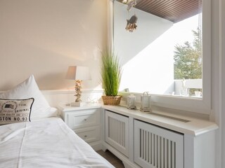 Wohnzimmer und Balkon - St Peter Ording Bad, Haus Loreley, Wohnung 30 "Duenensonne im Bad"