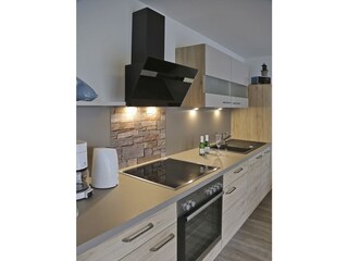 voll ausgestattete Küchenzeile