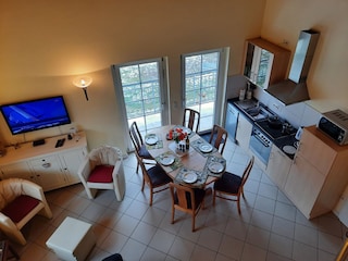 Wohnraum Essbereich Küchenzeile Ferienhaus