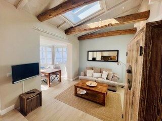 Blick ins Wohnzimmer und Essbereich