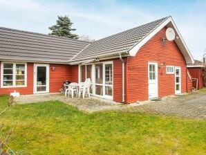 Holiday house 6 person holiday home in Grenaa-By Traum - Grenaa - image1