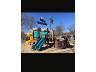 Spielplatz auf dem Gelände
