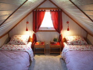 abgeschlossenes Schlafzimmer oben