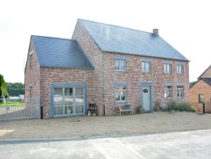 Maison de vacances cosy avec terrasse et jardin - Doische - image1