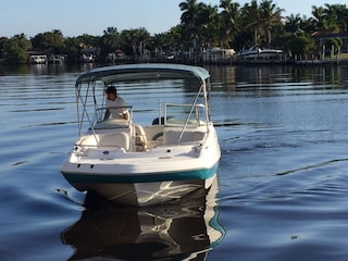 in addition: Hurricane boat 24'/225 hps Outboard motor