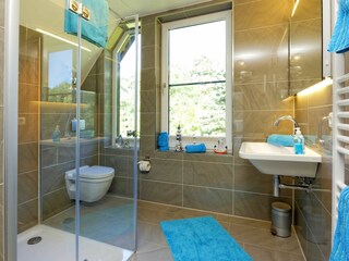 Badezimmer im OG