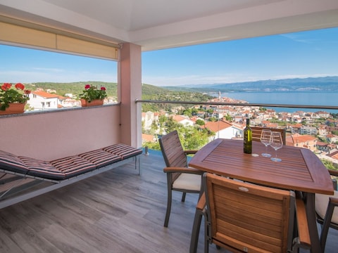 Holiday apartment Una – 3 Schlafzimmer, Meerblick und hundefreundlich
