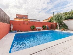Espaciosa Casa de vacaciones en la Costa Brava con piscina privada - Castelló d'Empúries - image1