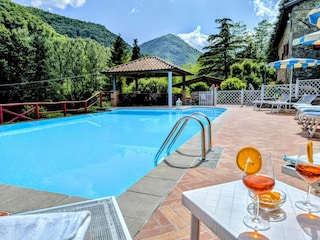 Vakantiehuis Camporgiano Buitenaudio-opname 5