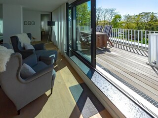Wohnzimmer und Terrasse