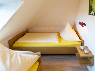 Ferienwohnung OG  - Schlafzimmer mit 2 Einzelbetten