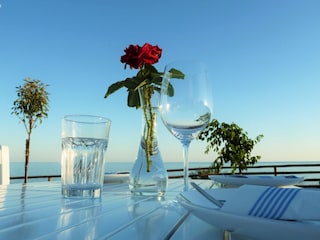 Dinner auf Ihrer Terrasse - allein am Meer