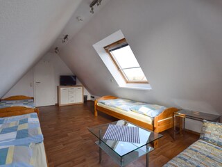 Schlafzimmer 2 im Dachgeschoss