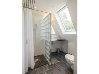 Badezimmer im Obergeschoss