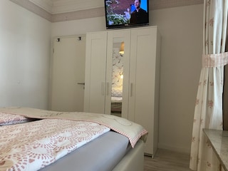 Fernseher im Schlafzimmer