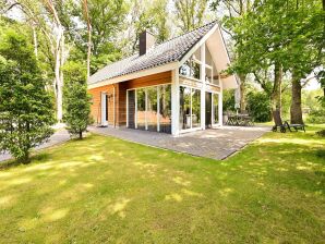 Vakantiehuis Prachtig chalet met gashaard met schitterend uitzicht op de natuurrijke omgeving - Ootmarsum - image1