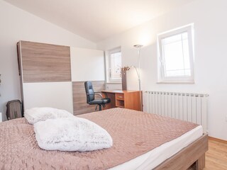 Bedroom 1 - Detail 2