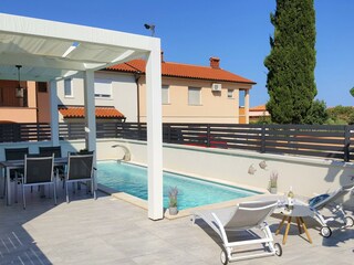 Terrasse and Pool area