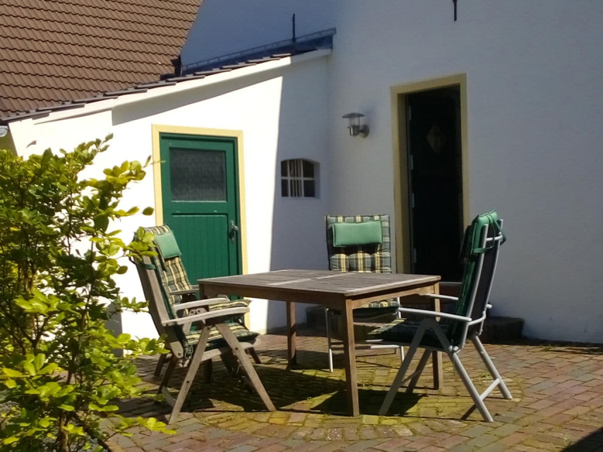 Terrace, kitchen entrance