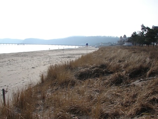 Blick von "unserem" Strandaufgang in Richtung Seebrücke